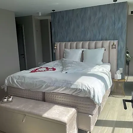 Per Sea Oda ve Kahvaltı 4*